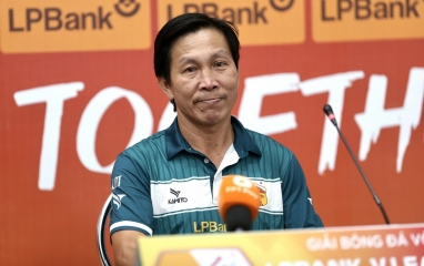 HLV HAGL tiếc nuối khi thua ngược Ninh Bình trên sân nhà