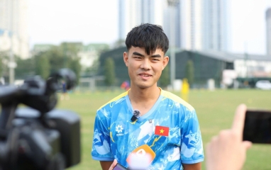 Trung vệ U19 Việt Nam: 'Áp lực rất lớn nhưng em tin mình làm được'