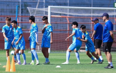 Truyền thông Indonesia bất ngờ 'đột nhập' buổi tập của U17 Việt Nam trước giờ G
