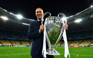 Zinedine Zidane chuẩn bị tái xuất khiến cả thế giới chú ý