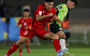 U17 Việt Nam bất lực trước 'vũ khí' của U17 Úc