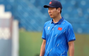 ĐT Việt Nam gặp khó trước hành trình bảo vệ ngôi vương Đông Nam Á, HLV Kim Sang-sik đau đầu