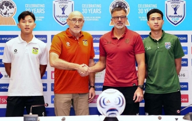 Ngôi sao ĐT Thái Lan tuyên bố không khoan nhượng trước trận gặp Lào