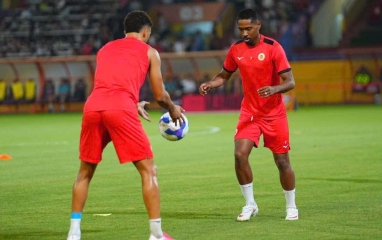 ĐT Việt Nam có thể hưởng lợi lớn khi HLV Polking 'nhào nặn' ra một Theerathon cho CAHN