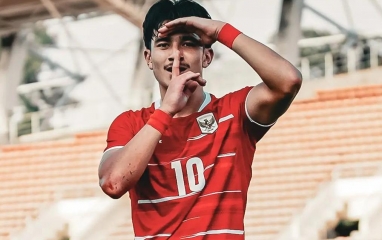 Chê Indonesia 'không biết gì về bóng đá', YouTuber người Úc nhận cái kết đắng