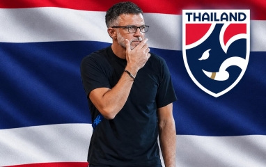 Sắp tái đấu ĐT Việt Nam, HLV Thái Lan thừa nhận: 'Áp lực đang treo trên đầu!'