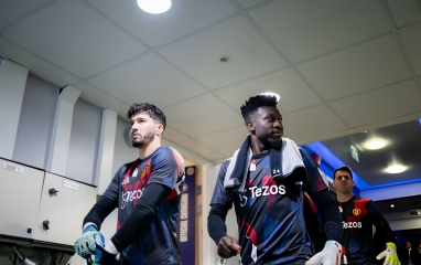 MU sắp tống khứ thủ môn nhận 150 bàn thua sau 100 trận