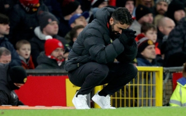 Quyết định tồi tệ nhất của Ruben Amorim tại MU là gì?