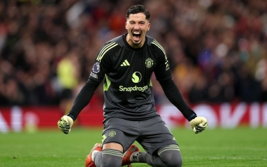 MU muốn đổi Bayindir lấy tiền vệ chơi hơn 200 trận tại Ngoại hạng Anh