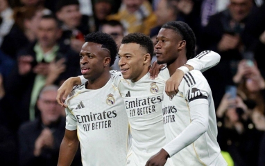 Đối thủ Ronaldo sắp 'rút ruột' Real Madrid bằng đề nghị khủng