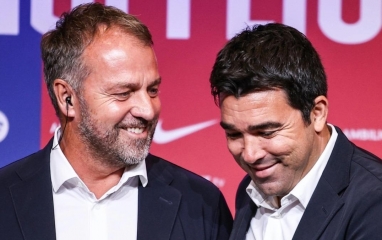 Barca quyết chiêu mộ hậu vệ chuyền dài hay bậc nhất Ngoại hạng Anh