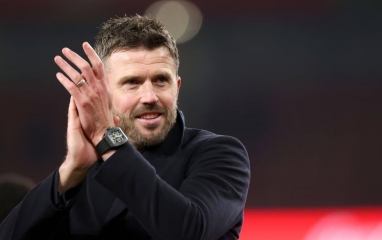 Thay Casemiro, MU chọn tiền vệ đa năng phòng ngự 'khá tốt’