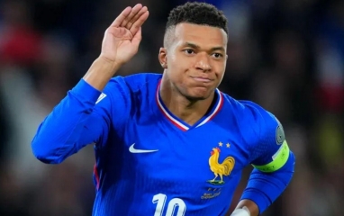 CHÍNH THỨC: Mbappe đón tân binh trên ĐT Pháp