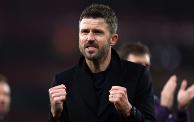 HLV Carrick thông báo liền 2 tin quan trọng cho MU