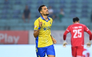 Hoàng Hên thăng hoa với hiệu suất 111 phút/bàn gây sốt V.League