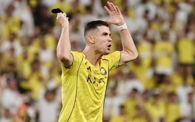 Ronaldo nhận tin không thể buồn hơn khi sắp vô địch Saudi Pro League