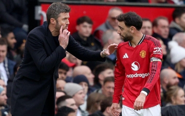 HLV Carrick thốt lên 1 điều CĐV MU chờ đợi về Bruno Fernandes