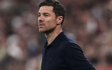 Vừa bán Cucurella, Chelsea phá két chiêu mộ ngôi sao Real đúng ý Xabi Alonso
