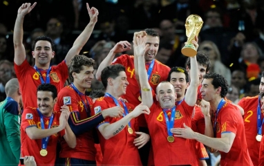Nhà vô địch thế giới Tây Ban Nha lỡ hẹn chung kết World Cup vì lệnh cấm