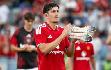 Maguire bảo chứng, MU 'có thêm' trung vệ chất lượng tại Old Trafford