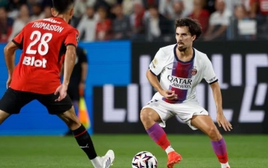 Vitinha tạo dấu ấn, PSG thoát thua ngoạn mục trong thời gian bù giờ