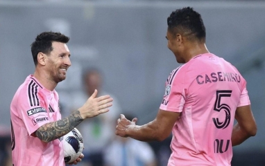 Messi và Casemiro cùng tạo nên khoảnh khắc khó tin tại Inter Miami