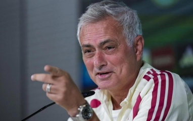 Thua El Clasico, Real Madrid chọn HLV vô địch thế giới thay Mourinho?