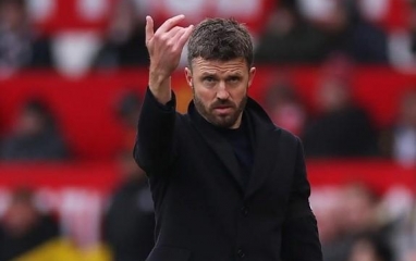 Chuyển nhượng MU 12/2: Carrick nhận tin buồn tại Old Trafford; bổ nhiệm HLV tuyển Anh?