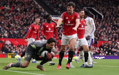 Chuyển nhượng MU 23/3: Sao tuyển Anh chốt tương lai, Carrick chỉ thẳng cái tên muốn mang về MU