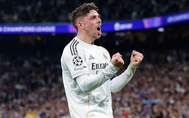 Valverde nói điều khó tin về hat-trick vào lưới Man City