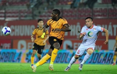 2 đội V-League bị cấm tham gia một giải đấu vào mùa giải năm sau