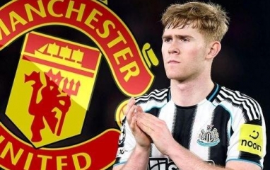Lewis Hall quyết rời Newcastle để gia nhập Man United