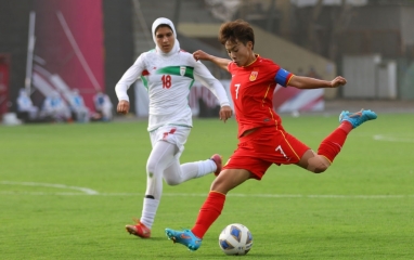 ‘Hàng xóm duyên nợ’ của Việt Nam trở thành đội bóng đầu tiên góp mặt tại World Cup