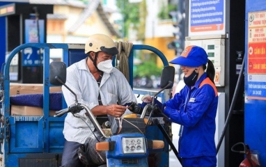 Giá xăng dầu hôm nay 17/4: Giảm mạnh