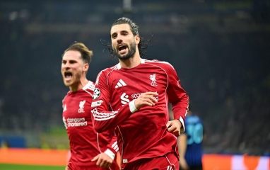 UEFA phạt nặng đối thủ của Liverpool tại Champions League