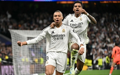 Đứt dây chằng chéo trước, tiền đạo Real nhất quyết không lên bàn mổ