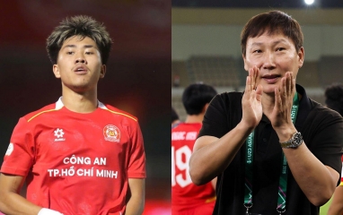 HLV Kim Sang Sik tận mắt 'xem giò' Việt kiều sinh năm 2006