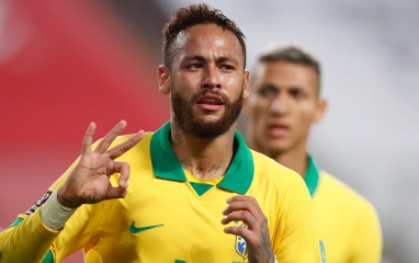 Trụ cột tuyển Brazil rút lui, Neymar có cơ hội tái xuất?