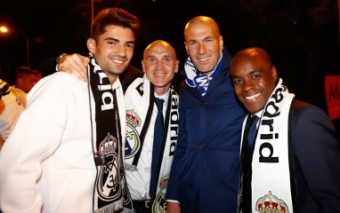 Dẫn dắt ĐT Pháp, Zidane chốt bổ nhiệm 2 huyền thoại của Real