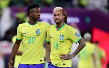 Sau Neymar, thêm một trụ cột của Brazil dính chấn thương