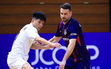 Đội bóng hàng đầu Việt Nam thua 2-3 trên đất Malaysia