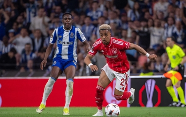 Hòa Porto, Nottingham rộng cửa vào bán kết Europa League