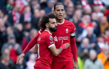 Đội bóng châu Âu gây sốc, chốt chiêu mộ Salah và đội trưởng Liverpool