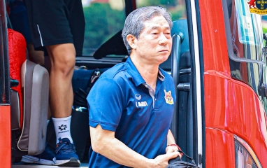 HLV Hàn Quốc bất ngờ vì thắng dễ trận đầu tay tại Việt Nam