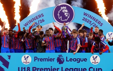 Đánh bại MU, đội của HLV Alonso vô địch Ngoại hạng Anh