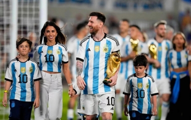 Antonela Roccuzzo gửi bức thư xúc động ngày Messi chia tay Argentina