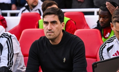 HLV Liverpool bức xúc trọng tài sau thất bại 0-3 trước Man City