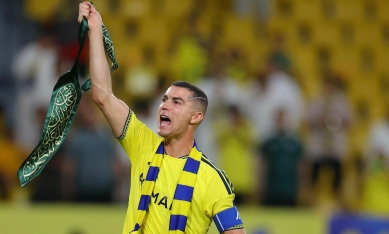 CHÍNH THỨC: Đại chiến của Ronaldo bị hoãn gần 5 tháng