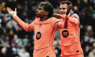 Lamine Yamal lập kỷ lục Champions League, đi vào lịch sử Barcelona