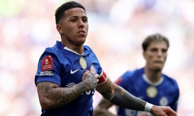 Hạ gục Leeds, Chelsea hẹn Man City ở chung kết FA Cup